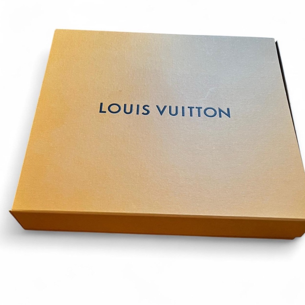 Louis Vuitton Luxurious Gold Packaging